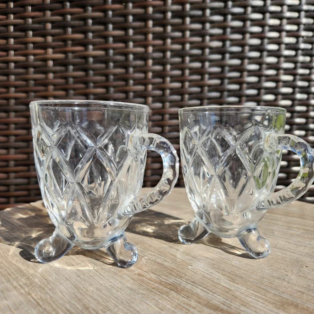 Set of 2 Tea cups Coffee mugs Glass footed cup